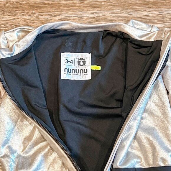 nununu Long Sleeved Metallic Silver and Black Swimsuit Size 3-4Y - Picture 3 of 5